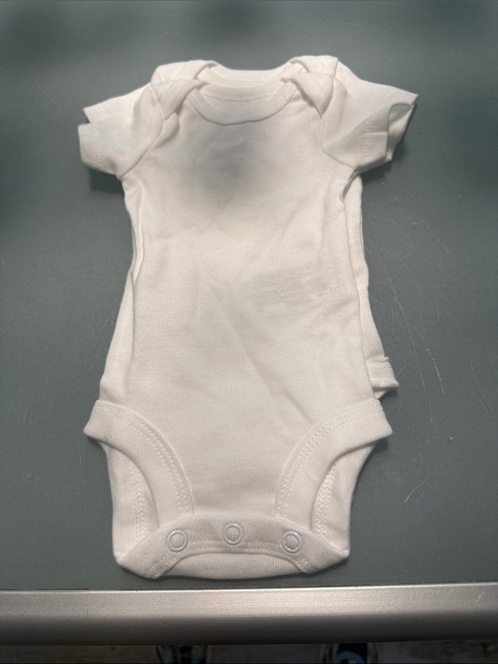 Classic White Baby One-Piece Bodysuit PREEMIE (2)